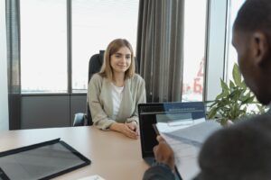 Cómo sobresalir en una entrevista de trabajo