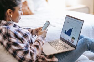 Los secretos para ganar dinero en la bolsa de valores desde casa