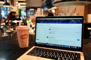 Cinco consejos infalibles para destacar en LinkedIn y conseguir el trabajo de tus sueños