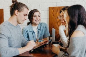 El desafío de conseguir empleo para los jóvenes